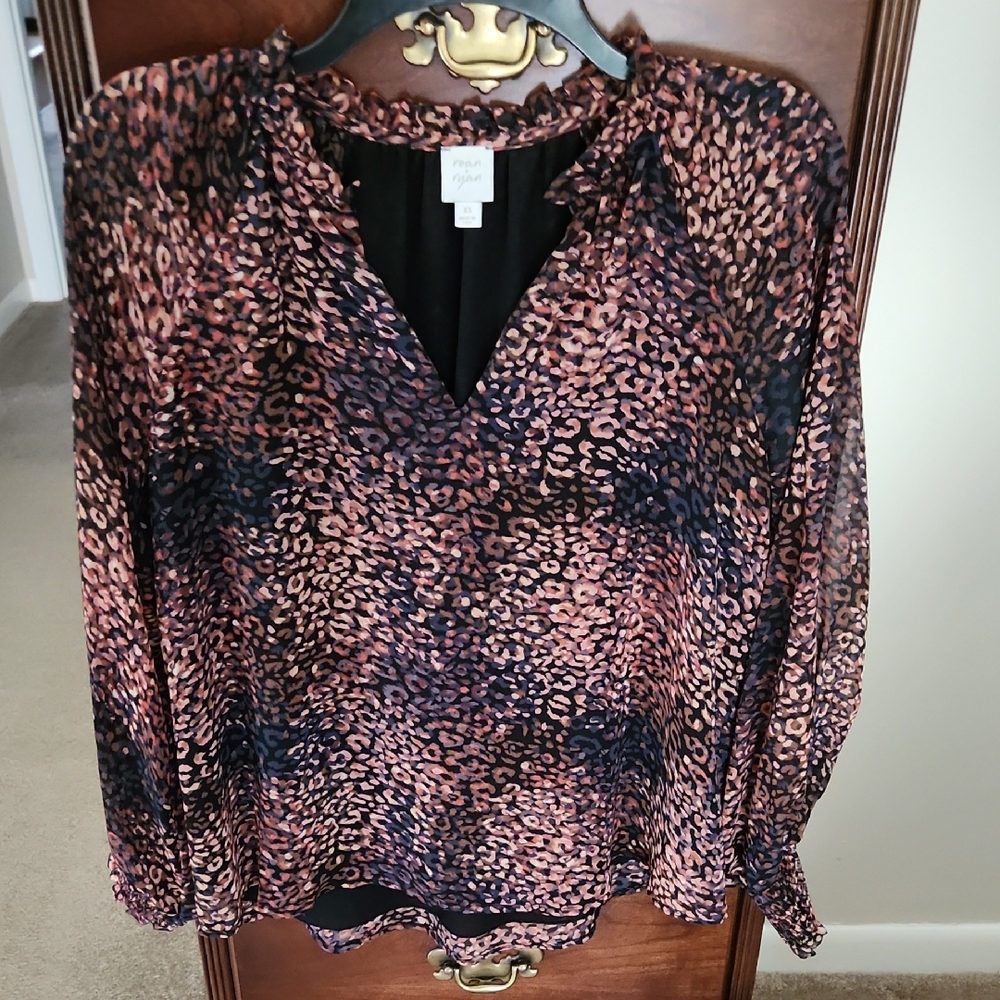 Evereve Leopard Print Blouse - Black and Brown